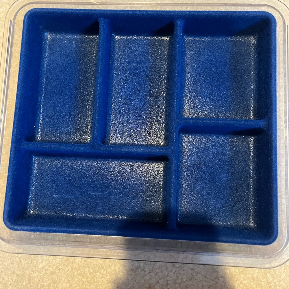 4-Jewelry storage boxes - Picture 5 of 6